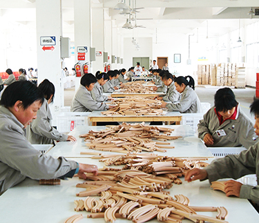 國內(nèi)木制玩具企業(yè)新云木業(yè)首進(jìn)文博會